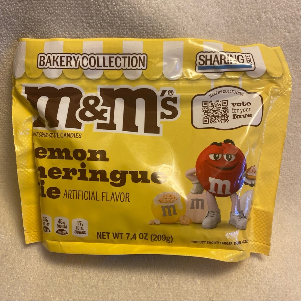 M&M'S Lemon Meringue Pie White Chocolate Candies - Yellow discontinued